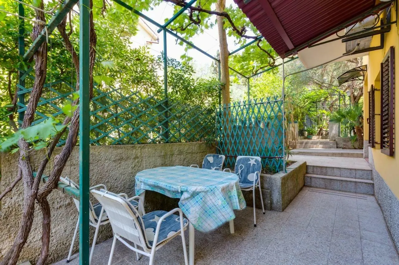 Apartments Helena, Mali Lošinj 3*,