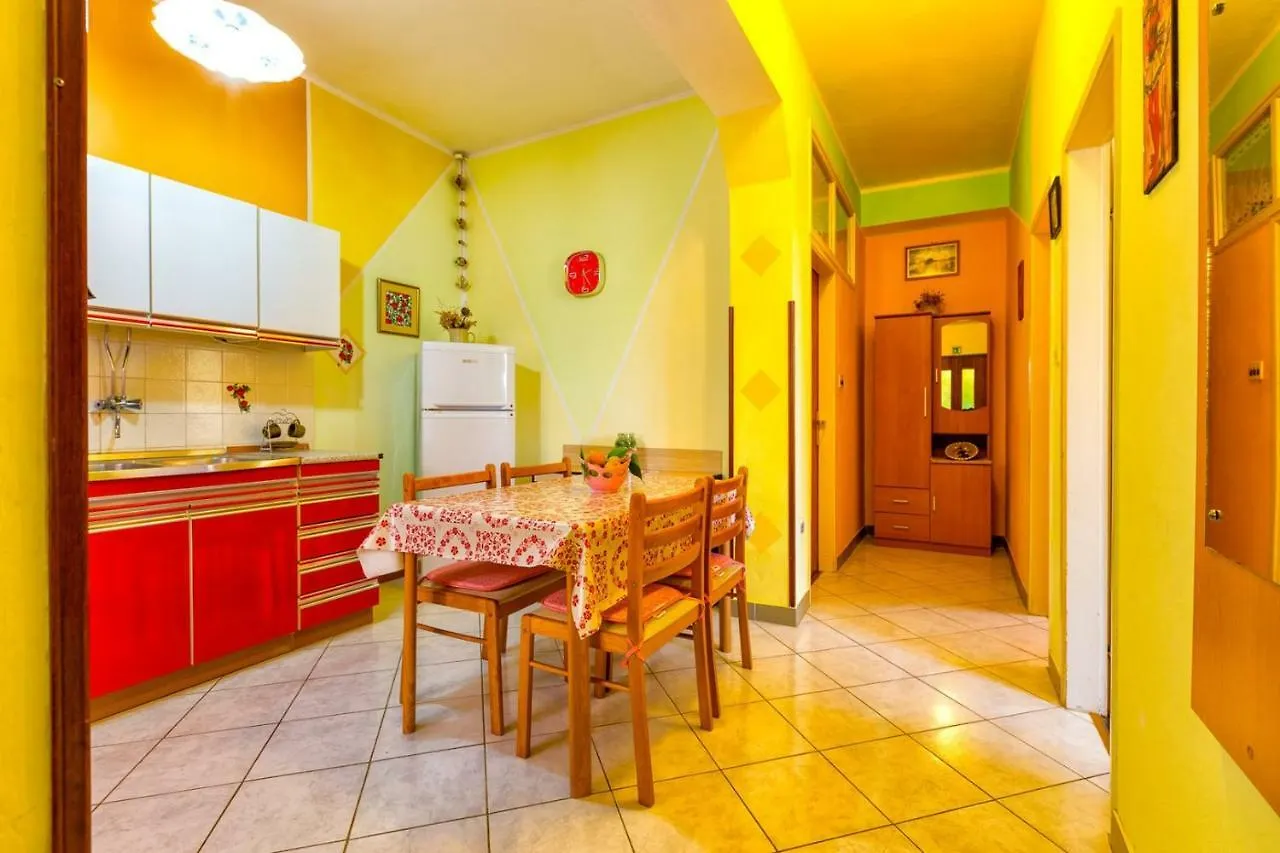 Apartments Helena, Mali Lošinj Πανσιόν